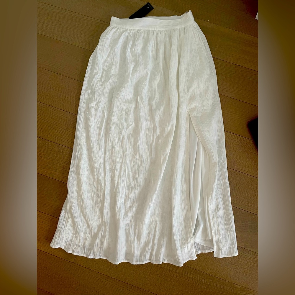 White maxi skirt